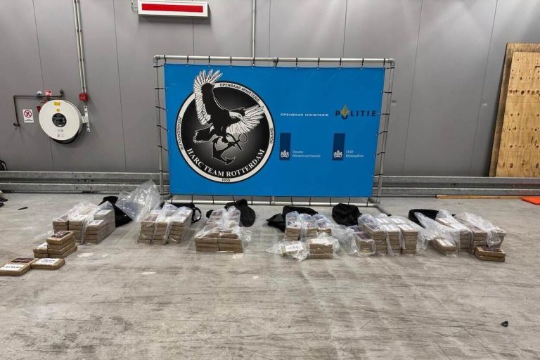 Rotterdamse Douane vindt 201 kilo cocaïne in container met vruchtensap uit Mexico