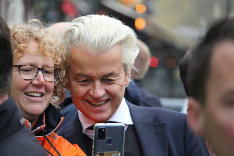 Wilders uit kritiek op verkiezingsproces; Zaanstad weerspreekt beschuldigingen