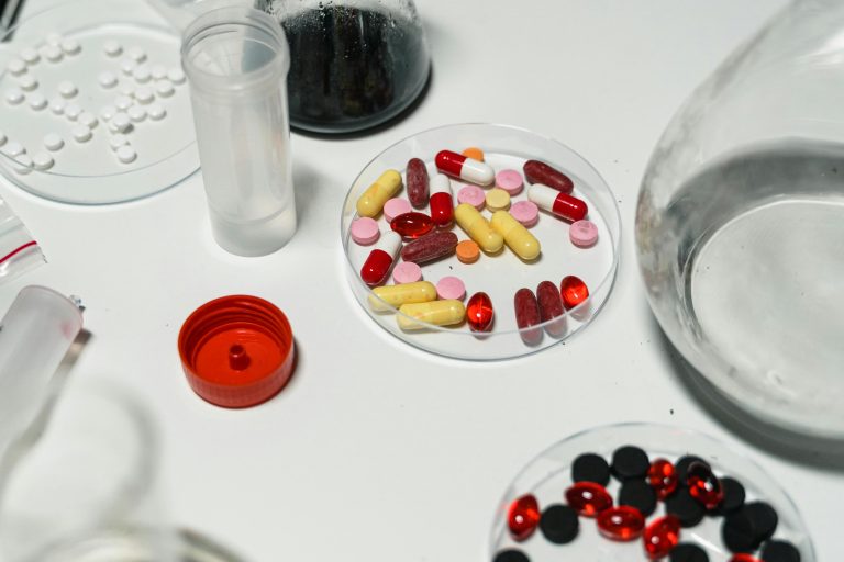 Grootste Europese actie ooit tegen netwerk in drugschemicaliën